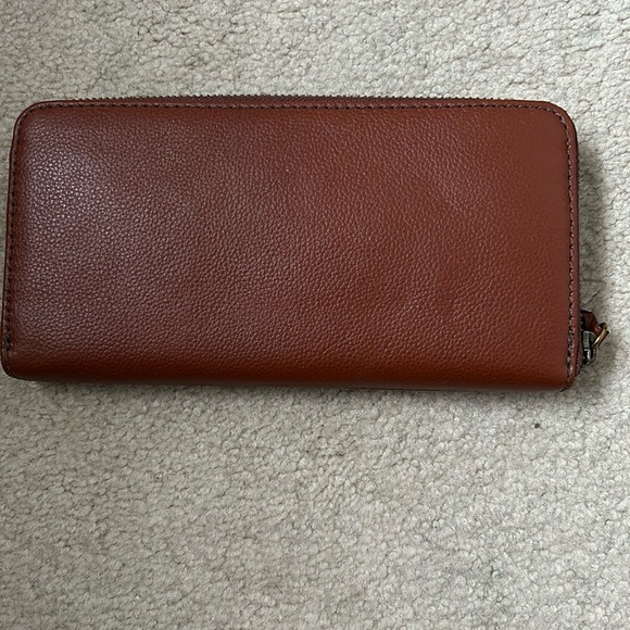 Fossil Wallet - Picture 2 of 9